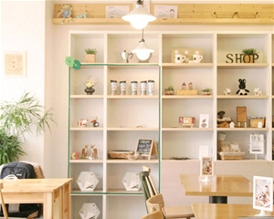歷下山師東路某甜品店裝修設(shè)計
